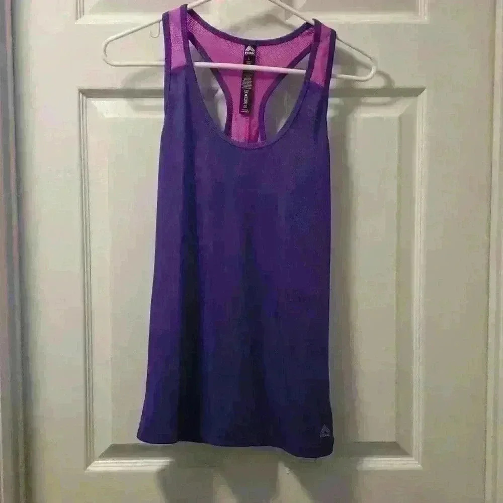 Women's Reebok workout top. SZ LG. Never worn.